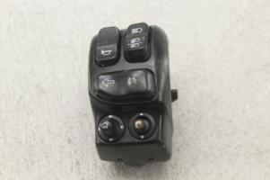 17-19 Harley-Davidson Road Glide Left Control Horn Signals Switch