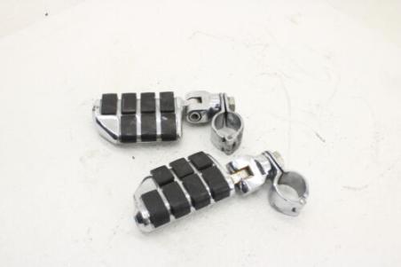 99-06 Harley Davidson Road Glide Front Foot Rests Pegs Steps Set Pair