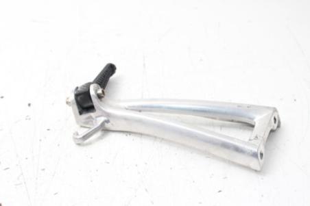 06-09 Yamaha Yzf R6s Right Rear Back Passenger Foot Peg Rest Stop 