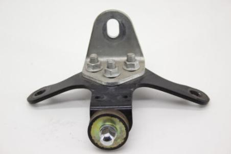 01-05 Harley-Davidson Softail Deluxe Flstni Engine Motor Mount Bracket 69046-01
