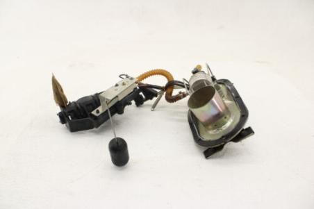 02-05 Harley Davidson Touring Electra Road Glide Fuel Gas Pump